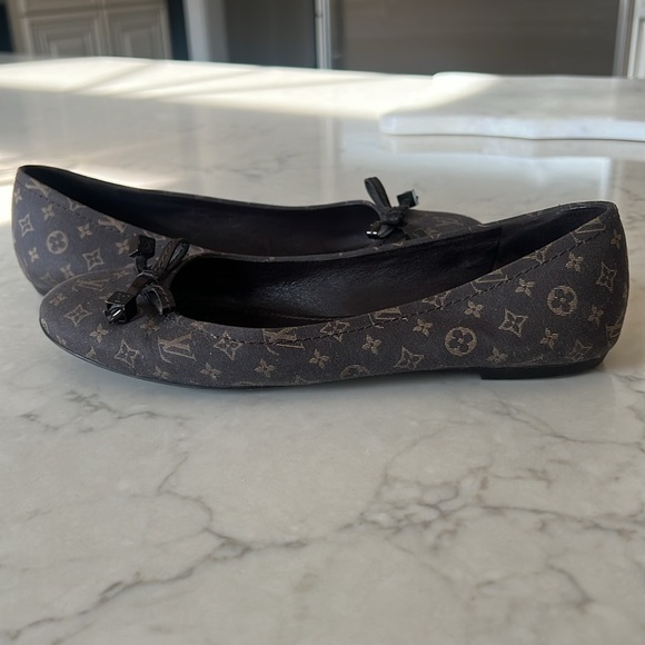 Louis Vuitton Monogram Ballerina Flat—size 37 1/2 - Picture 10 of 14